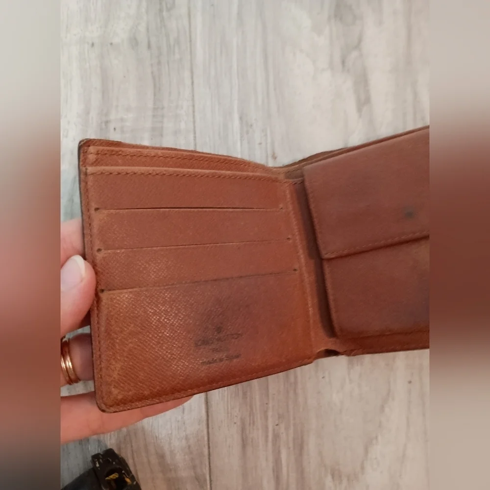 LOUIS VUITTON Porte Billets Cartes Credit Monnet Monogram wallet